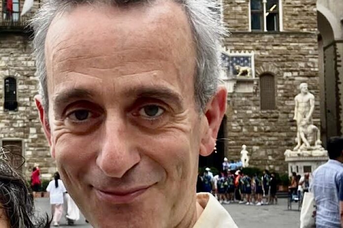 Foto pubblicata su Facebook Mario Pardini - Sindaco di Lucca