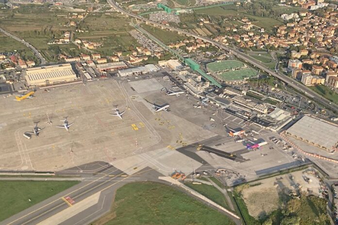 aeroporto pisa
