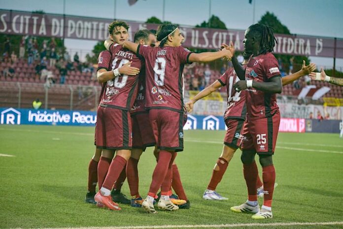 Livorno Pontedera derby