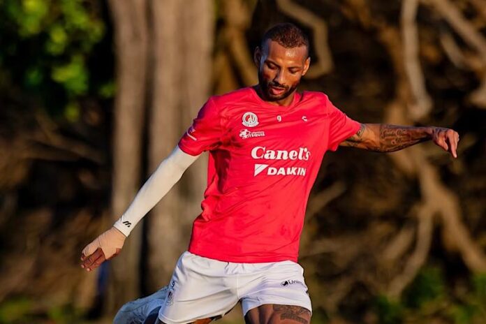 Pisa Joao Pedro mercato