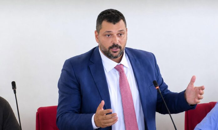 Fabrizio Ferri