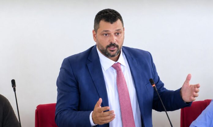 Fabrizio Ferri